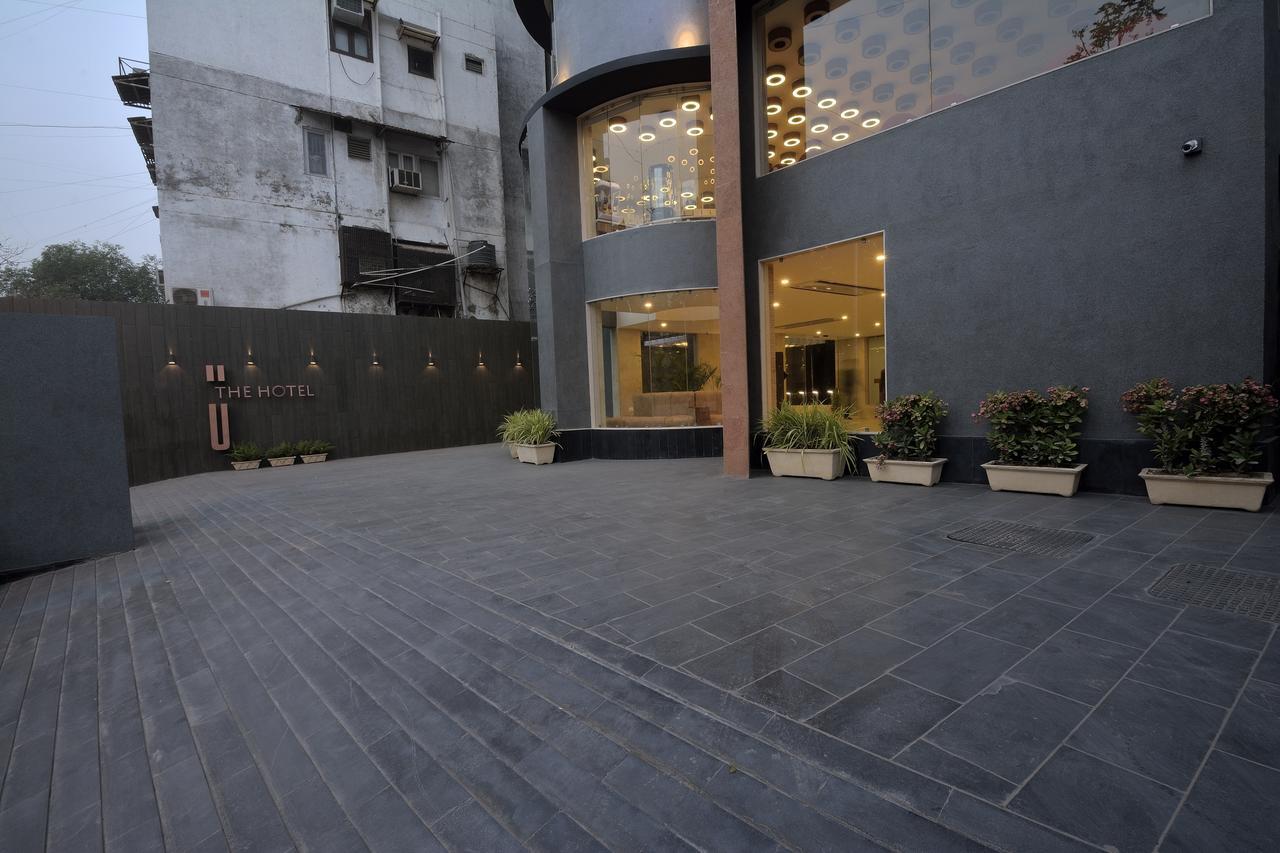 Urbane The Hotel Ahmedabad Exterior photo